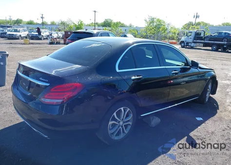 2015 Mercedes-Benz C 300 4Matic/Luxury 4Matic/Sport 4Matic from USA, damaged, VIN 55SWF4KB9FU080101